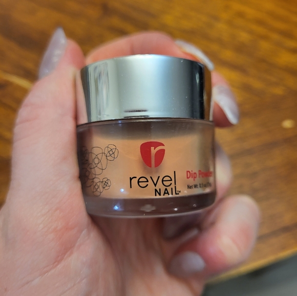 Burnt orange nail dip - Picture 1 of 3